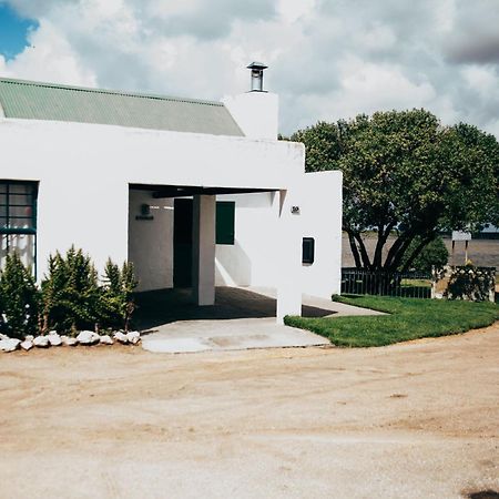 Riviera Hotel & Chalets Velddrif Exterior photo